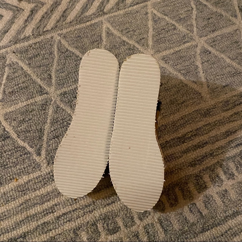 Platform shoes, Sz 6 - Picture 3 of 3